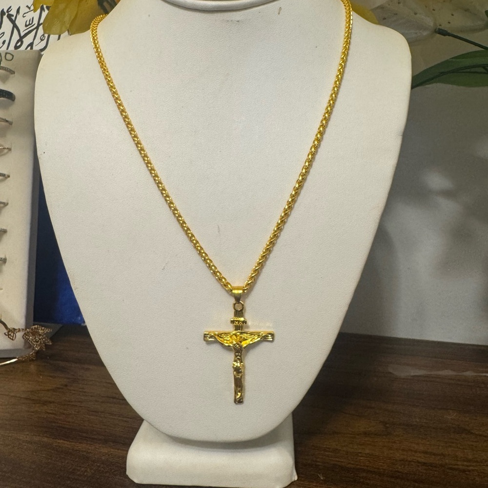 GOLD MOTHER OF PEARL NECKLACE - Picture 2 of 9